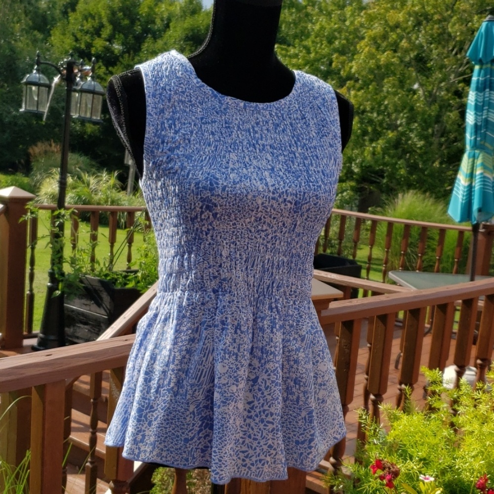 🌼🆕️🌼 Hinge  Sleeveless Crinkle top